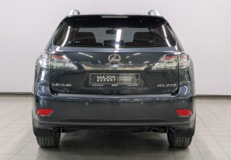 Подержанный автомобиль Lexus RX 2011 года (6 фото)