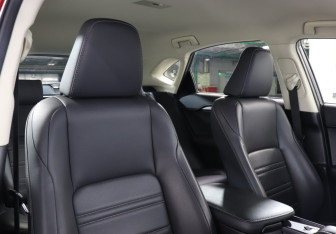 Подержанный автомобиль Lexus NX 2016 года (16 фото)