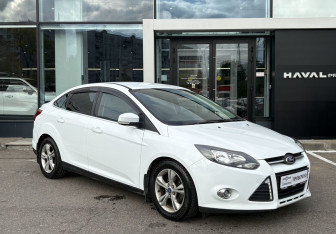 Подержанный автомобиль Ford Focus Sedan 2012 года (3 фото)