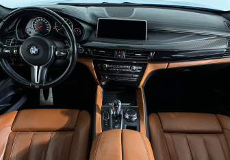 Подержанный автомобиль BMW X6 M 2016 года (11 фото)