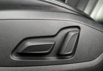 Подержанный автомобиль Audi A4 Sedan 2022 года (14 фото)