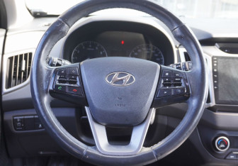 Подержанный автомобиль Hyundai Creta 2019 года (14 фото)