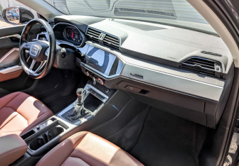 Подержанный автомобиль Audi Q3 2020 года (11 фото)