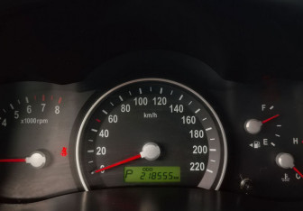 Подержанный автомобиль Kia Carnival 2009 года (19 фото)