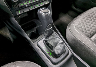 Подержанный автомобиль Skoda Rapid Liftback 2018 года (28 фото)