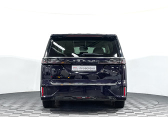 Подержанный автомобиль Voyah Dream 2024 года (6 фото)