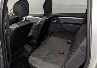 Подержанный автомобиль LADA (ВАЗ) Largus Wagon 2019 года (12 фото)