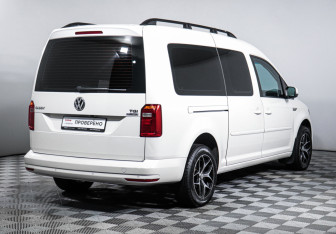 Подержанный автомобиль Volkswagen Caddy Compactvan 2017 года (5 фото)