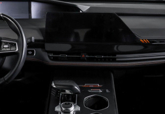 Подержанный автомобиль Changan UNI-K 2023 года (13 фото)