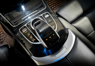 Подержанный автомобиль Mercedes-Benz GLC Coupe 2015 года (25 фото)