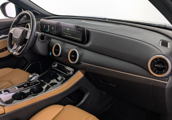 Подержанный автомобиль Evolute i-SKY 2024 года (13 фото)