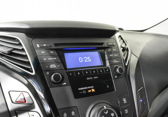 Подержанный автомобиль Hyundai i40 Sedan 2015 года (14 фото)