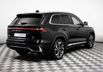 Подержанный автомобиль Geely Monjaro 2024 года (5 фото)