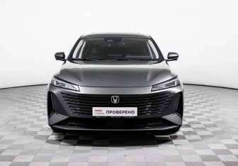 Подержанный автомобиль Changan Lamore 2024 года (2 фото)