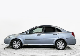 Подержанный автомобиль Ravon Gentra 2015 года (8 фото)