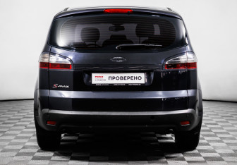 Подержанный автомобиль Ford S-MAX 2010 года (6 фото)