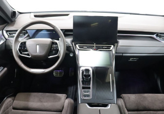 Подержанный автомобиль Wey Coffee 01 2023 года (14 фото)