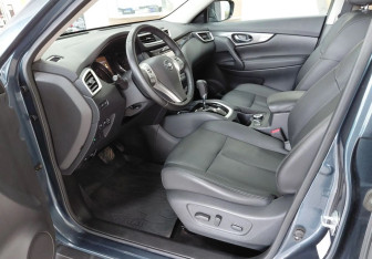 Подержанный автомобиль Nissan X-Trail 2018 года (9 фото)
