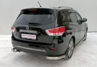 Подержанный автомобиль Nissan Pathfinder 2014 года (5 фото)