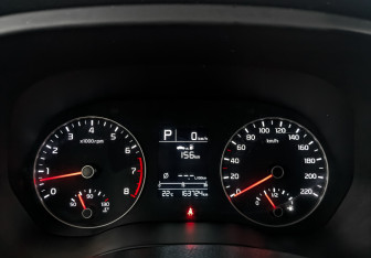 Подержанный автомобиль Kia Rio Hatchback 2021 года (15 фото)