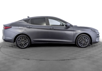 Подержанный автомобиль Москвич 6 2024 года (4 фото)