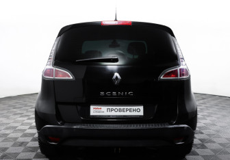 Подержанный автомобиль Renault Scenic 2012 года (6 фото)