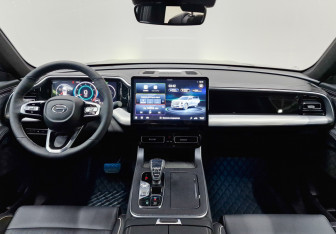 Новый GAC GS8 2025 (10 фото)