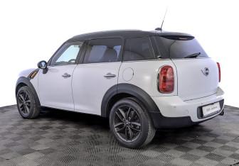 Подержанный автомобиль MINI Countryman 2012 года (7 фото)