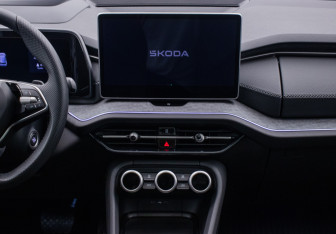 Подержанный автомобиль Skoda Kodiaq 2025 года (15 фото)