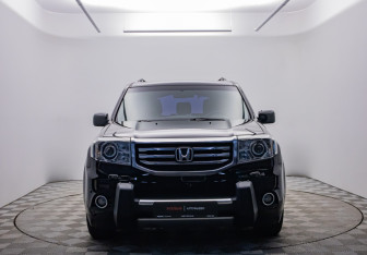 Подержанный автомобиль Honda Pilot 2012 года (2 фото)