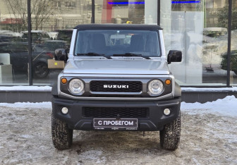 Подержанный автомобиль Suzuki Jimny 2020 года (2 фото)