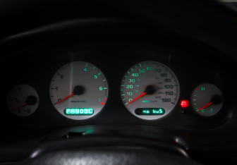 Подержанный автомобиль Dodge Intrepid 2000 года (15 фото)