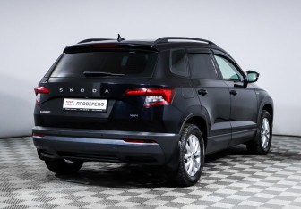 Подержанный автомобиль Skoda Karoq 2021 года (5 фото)