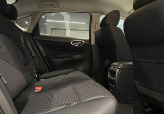 Подержанный автомобиль Nissan Sentra Sedan 2014 года (12 фото)