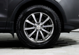 Подержанный автомобиль Ford Kuga 2016 года (7 фото)