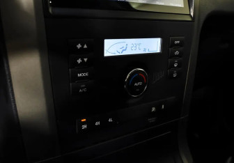 Подержанный автомобиль Great Wall Hover H3 2012 года (10 фото)