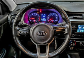 Подержанный автомобиль Kia Rio Hatchback 2021 года (20 фото)