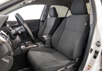 Подержанный автомобиль Toyota Camry Sedan 2017 года (20 фото)