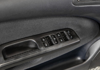 Подержанный автомобиль Skoda Octavia Liftback 2007 года (16 фото)