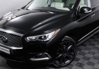 Подержанный автомобиль Infiniti QX60 2017 года (29 фото)
