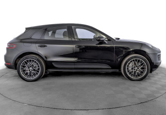 Подержанный автомобиль Porsche Macan 2015 года (4 фото)