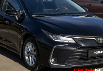 Подержанный автомобиль Toyota Corolla Sedan 2019 года (17 фото)