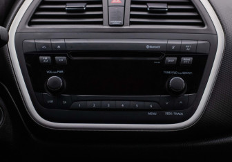 Подержанный автомобиль Suzuki SX4 Hatchback 2014 года (14 фото)