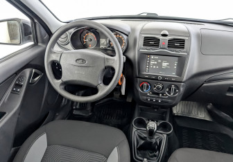 Подержанный автомобиль LADA (ВАЗ) Granta Liftback 2024 года (27 фото)