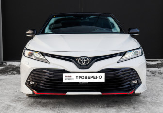 Подержанный автомобиль Toyota Camry Sedan 2021 года (2 фото)