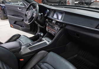 Подержанный автомобиль Kia Optima Sedan 2017 года (12 фото)