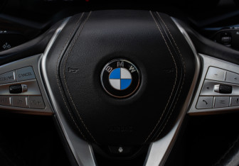Подержанный автомобиль BMW X7 2019 года (26 фото)