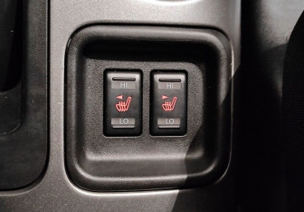 Подержанный автомобиль Nissan Juke 2014 года (15 фото)