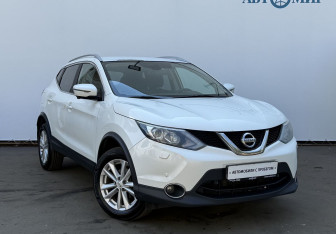 Подержанный автомобиль Nissan Qashqai 2018 года (3 фото)