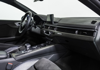 Подержанный автомобиль Audi A5 Liftback 2019 года (13 фото)